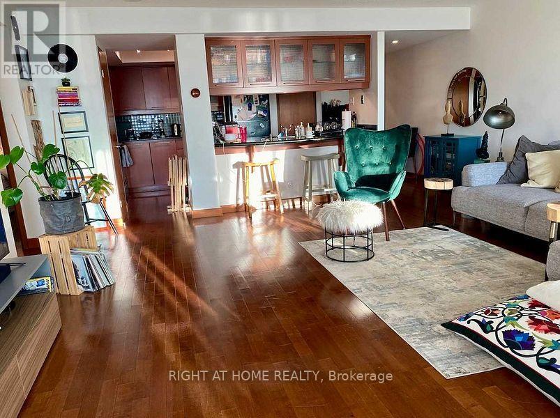 2012 - 99 Harbour Square, Toronto, Ontario  M5J 2H2 - Photo 13 - C13691814