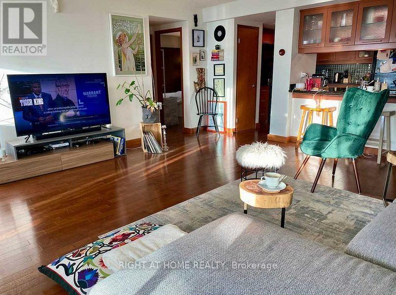 2012 - 99 Harbour Square, Toronto, Ontario  M5J 2H2 - Photo 14 - C13691814