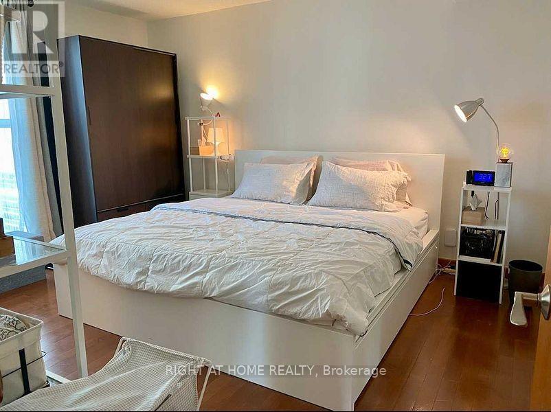 2012 - 99 Harbour Square, Toronto, Ontario  M5J 2H2 - Photo 16 - C13691814