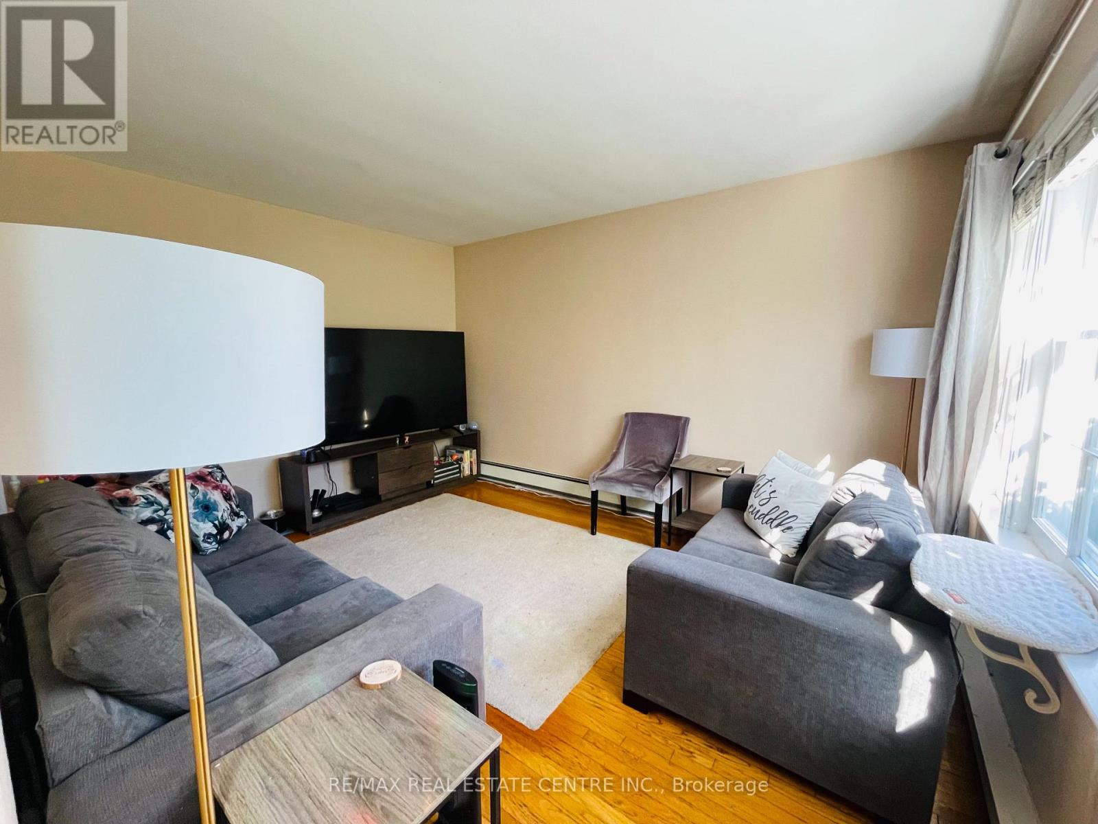 Main Floor - 34 Singleton Road, Toronto, Ontario  M1R 1H9 - Photo 16 - E13691616