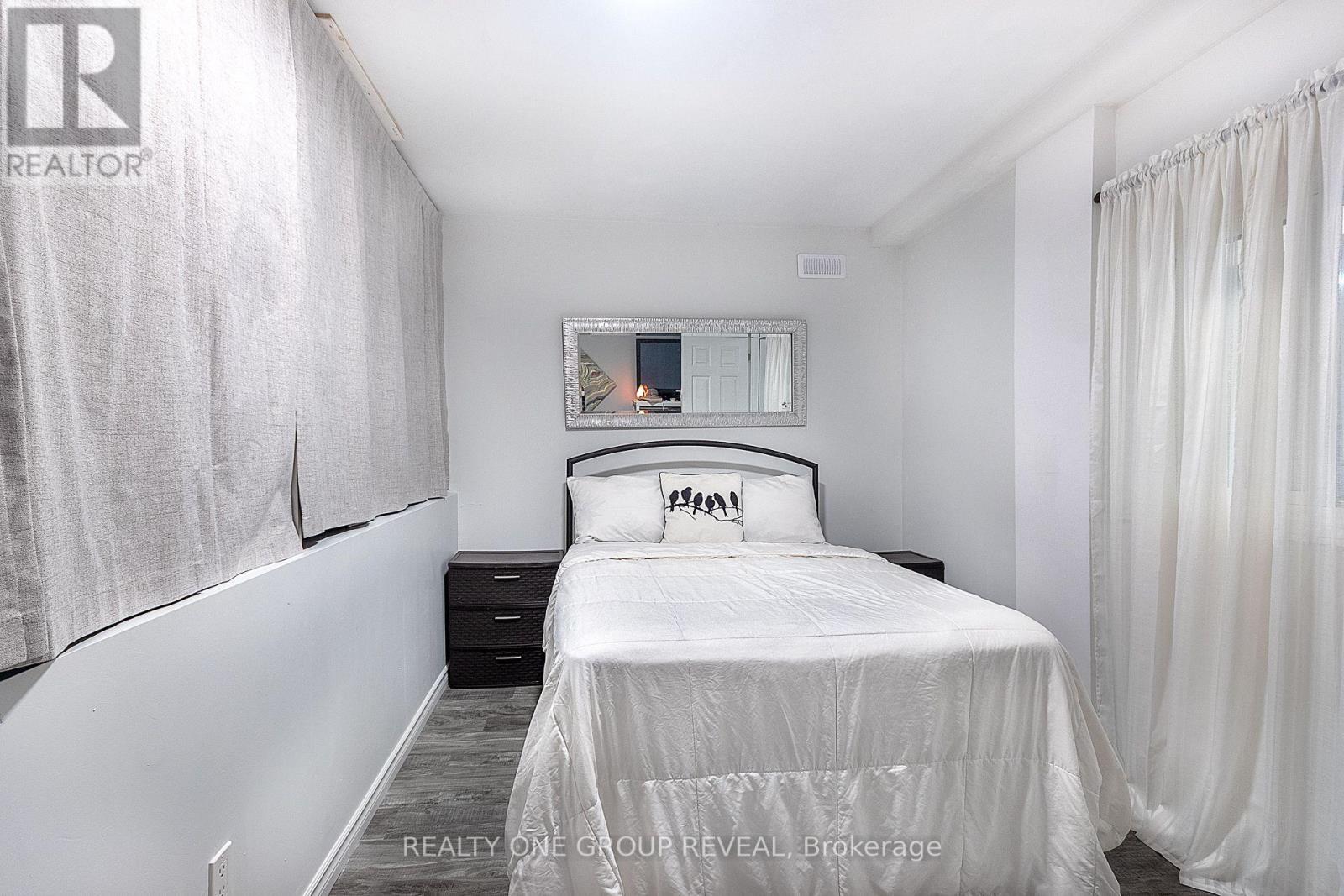 524 Simcoe Street S, Oshawa, Ontario  L1H 4J8 - Photo 17 - E13691622