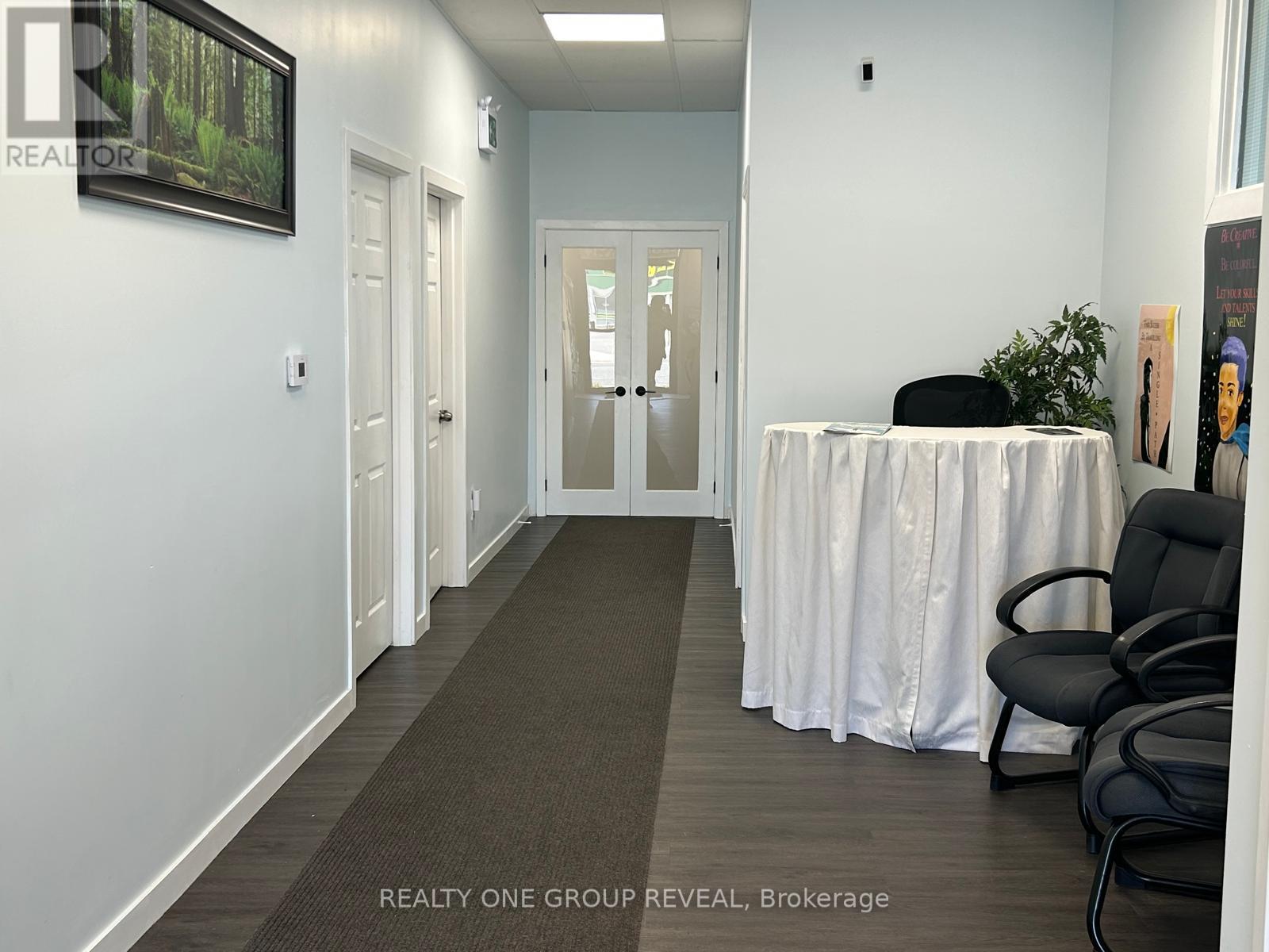 524 Simcoe Street S, Oshawa, Ontario  L1H 4J8 - Photo 5 - E13691622