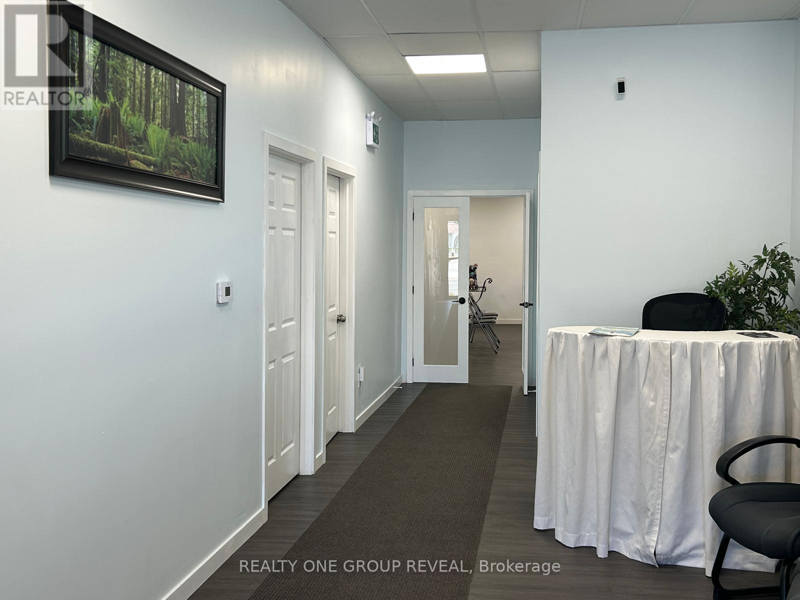 524 Simcoe Street S, Oshawa, Ontario  L1H 4J8 - Photo 6 - E13691622