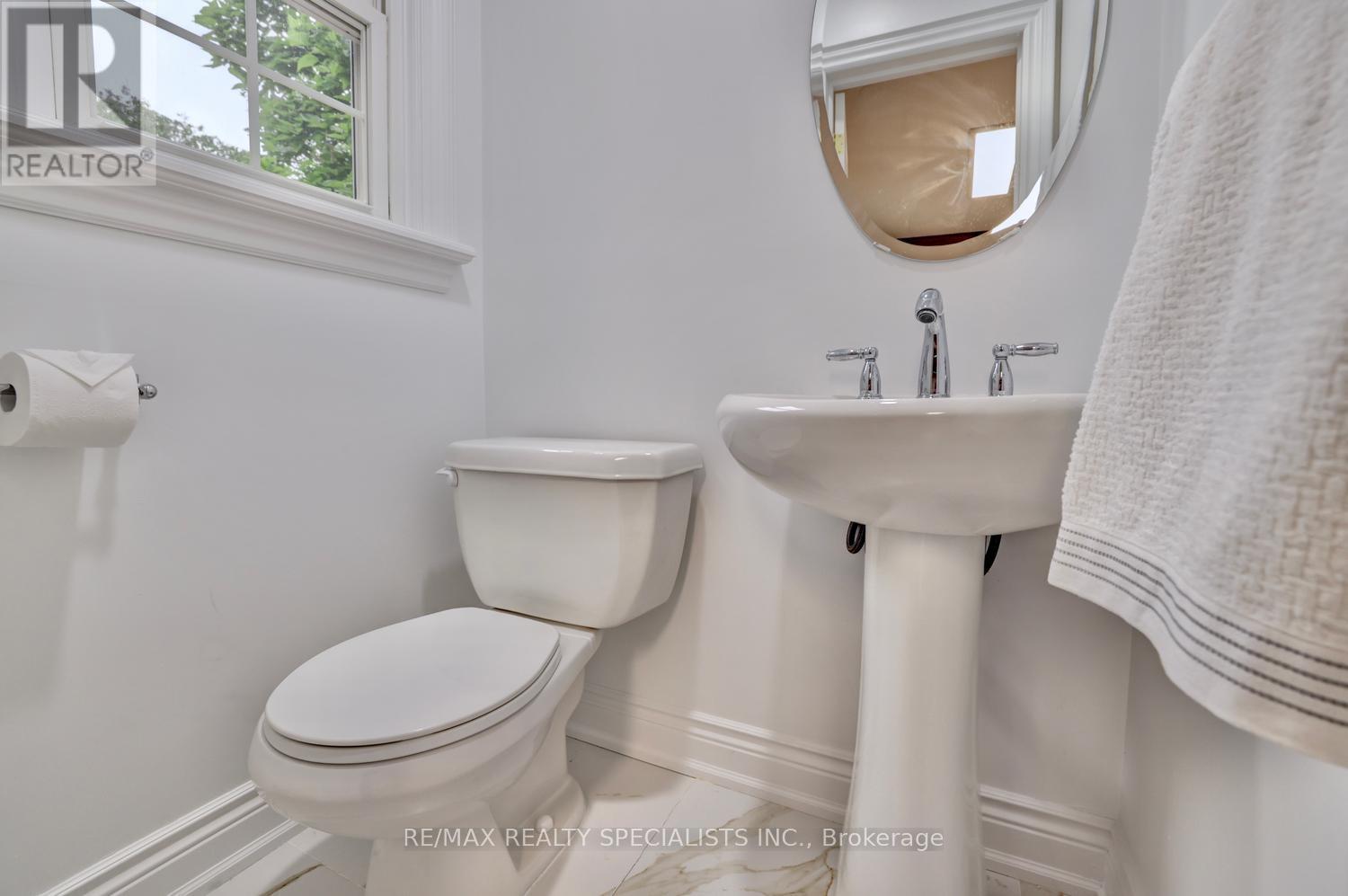 406 Christina Drive, Oakville, Ontario  L6K 1H6 - Photo 36 - W13577056