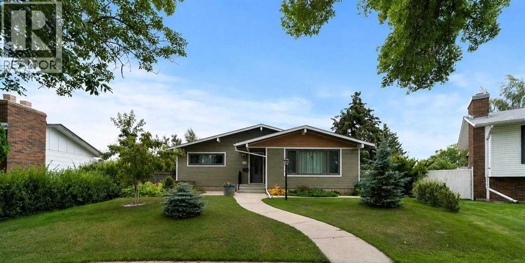 5811 41 Avenue, Camrose, Alberta