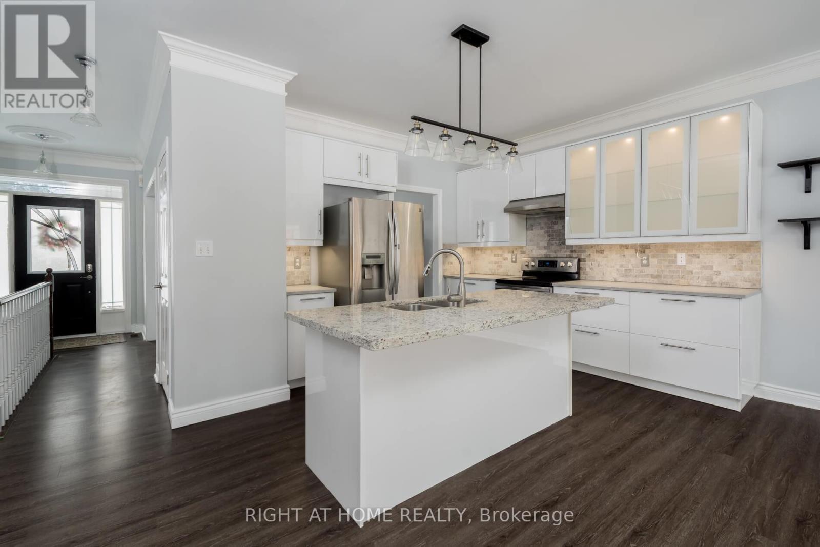 1171 Ewart Street, Innisfil, Ontario  L0L 1C0 - Photo 8 - N13691766