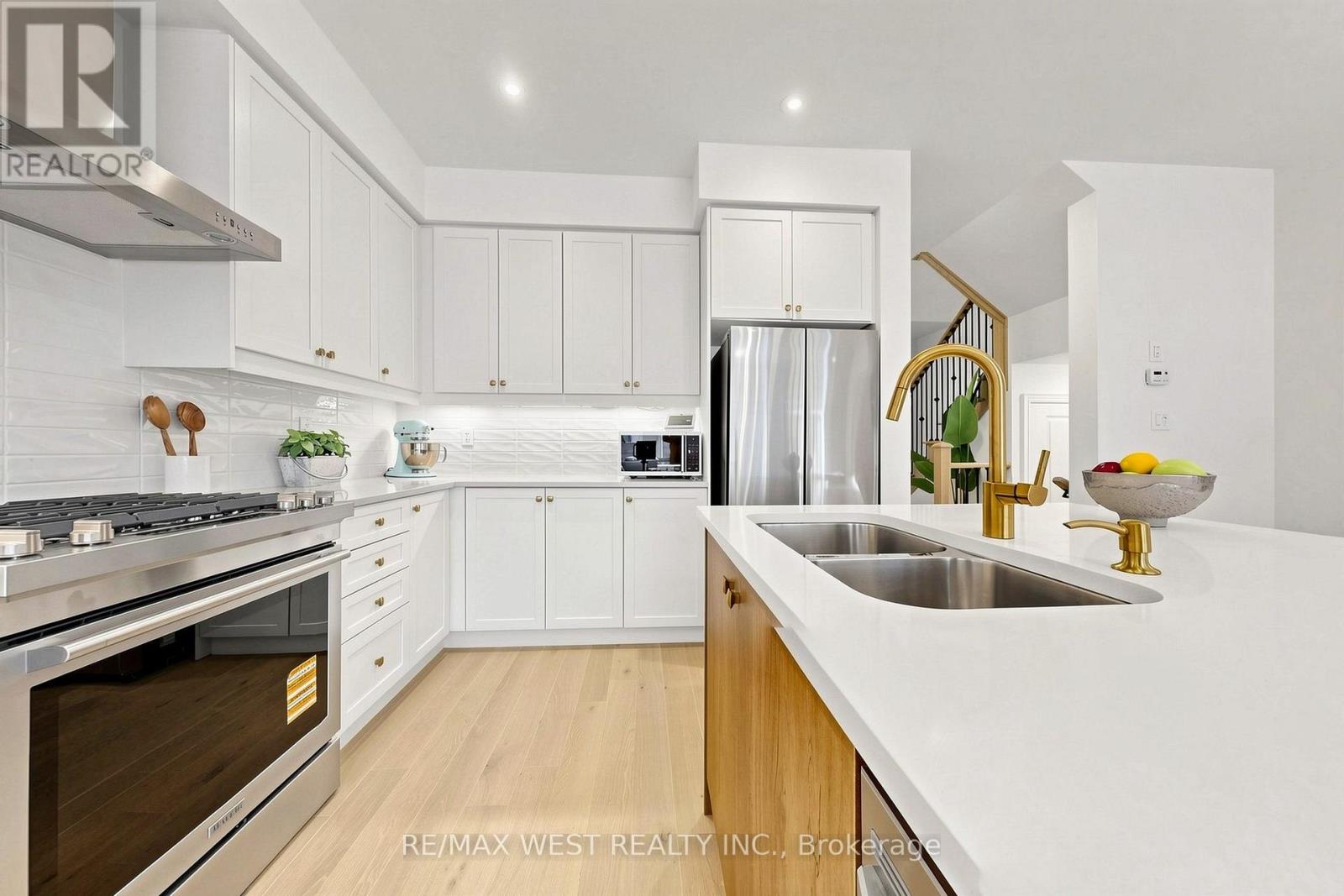 15 Kinloss Street, Vaughan, Ontario  L4H 5J6 - Photo 14 - N13691768