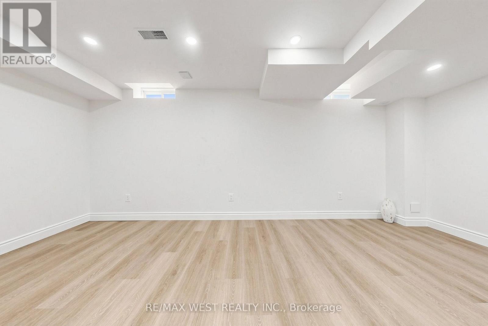 15 Kinloss Street, Vaughan, Ontario  L4H 5J6 - Photo 33 - N13691768