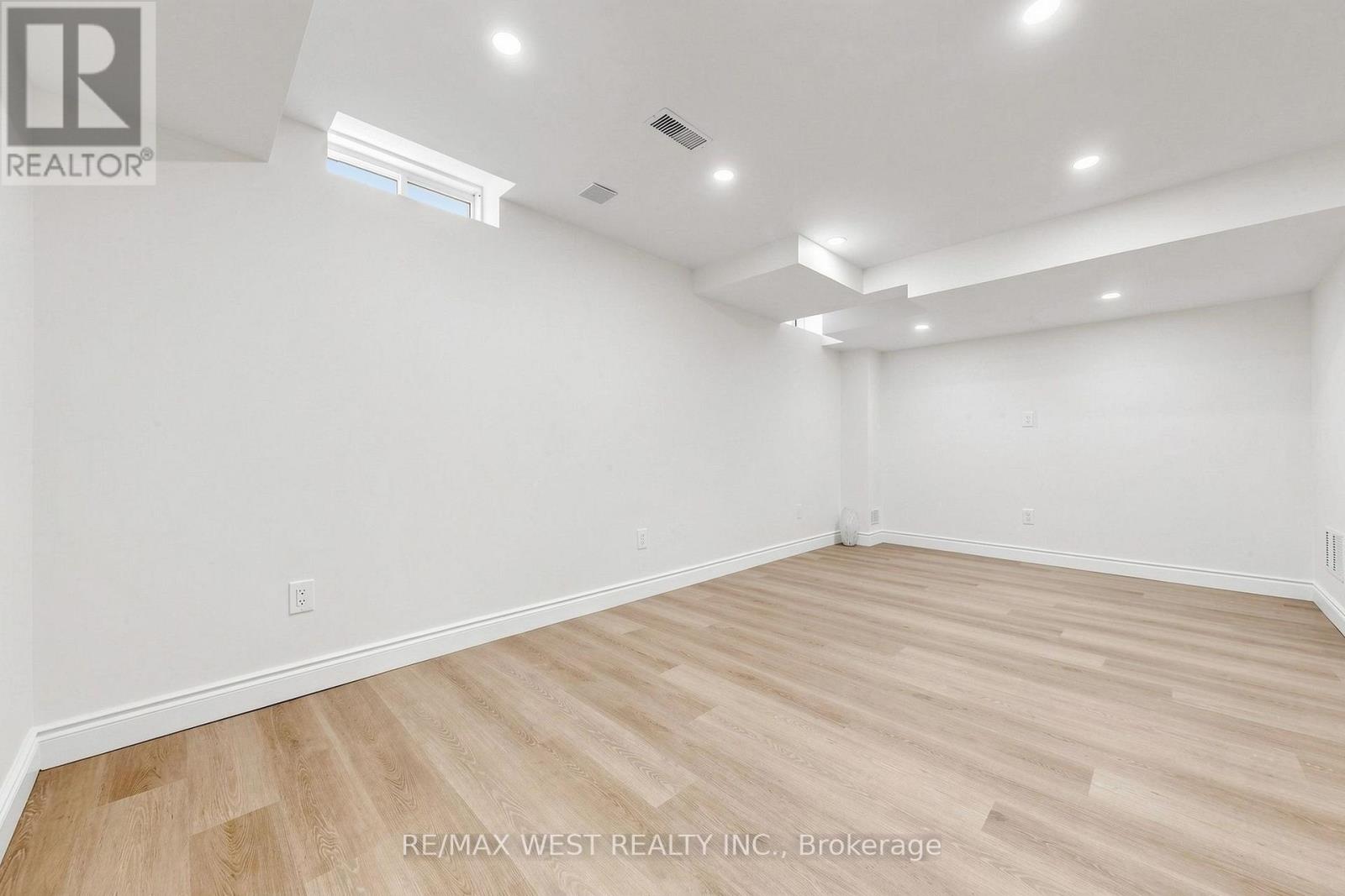 15 Kinloss Street, Vaughan, Ontario  L4H 5J6 - Photo 34 - N13691768