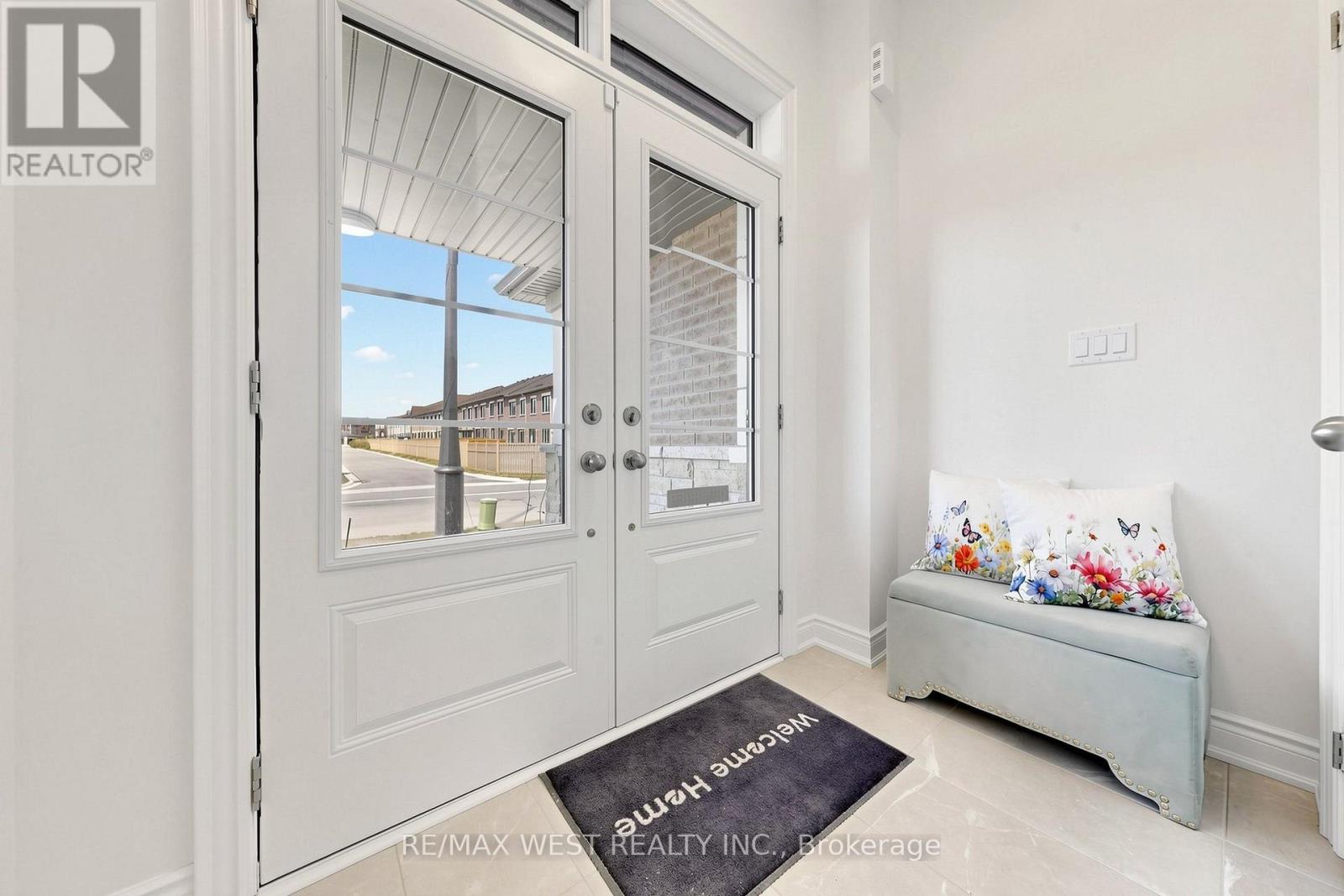 15 Kinloss Street, Vaughan, Ontario  L4H 5J6 - Photo 4 - N13691768