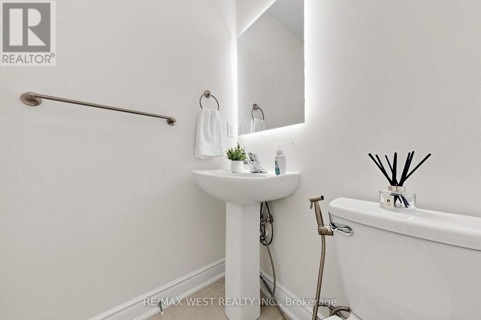 15 Kinloss Street, Vaughan, Ontario  L4H 5J6 - Photo 5 - N13691768