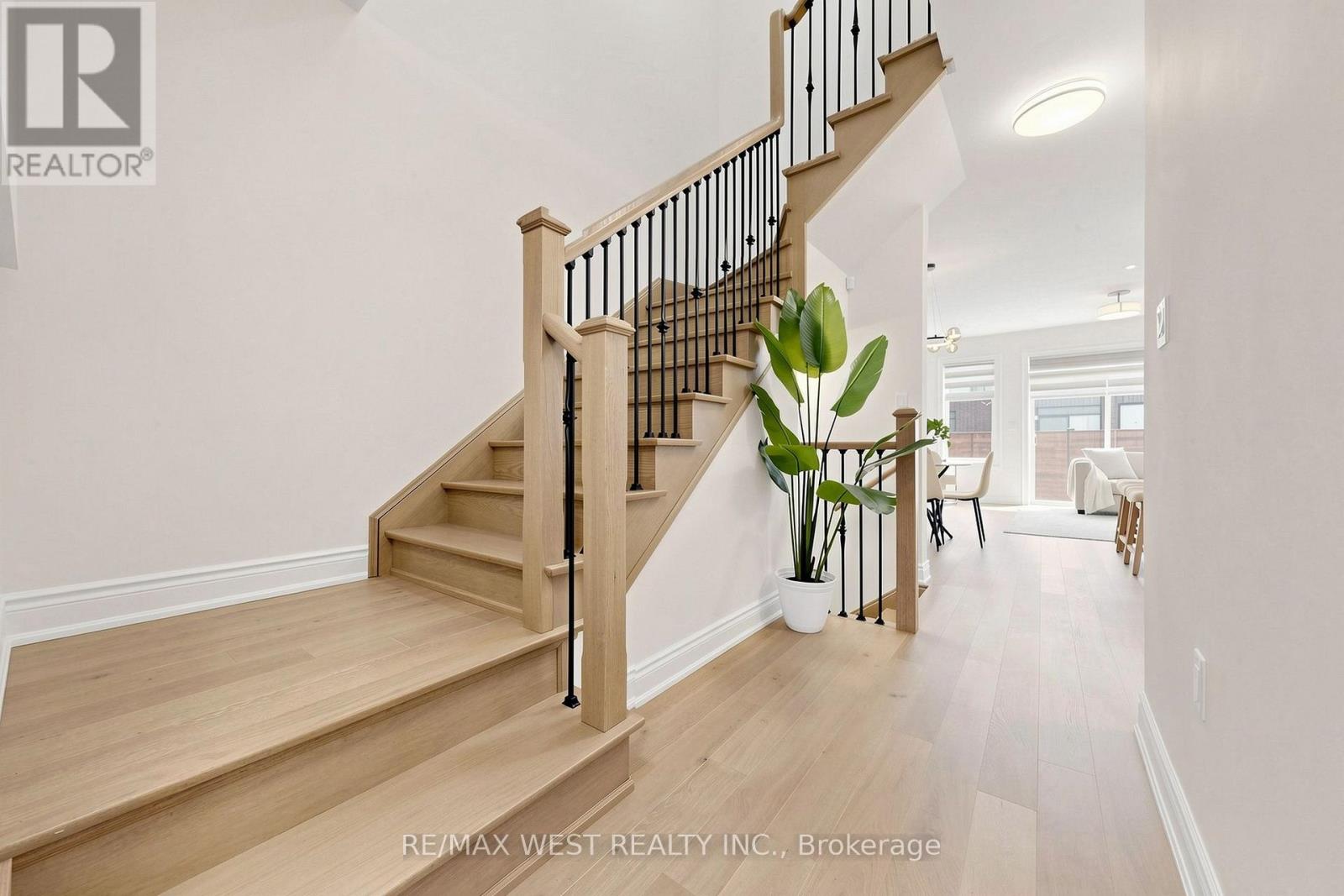15 Kinloss Street, Vaughan, Ontario  L4H 5J6 - Photo 6 - N13691768