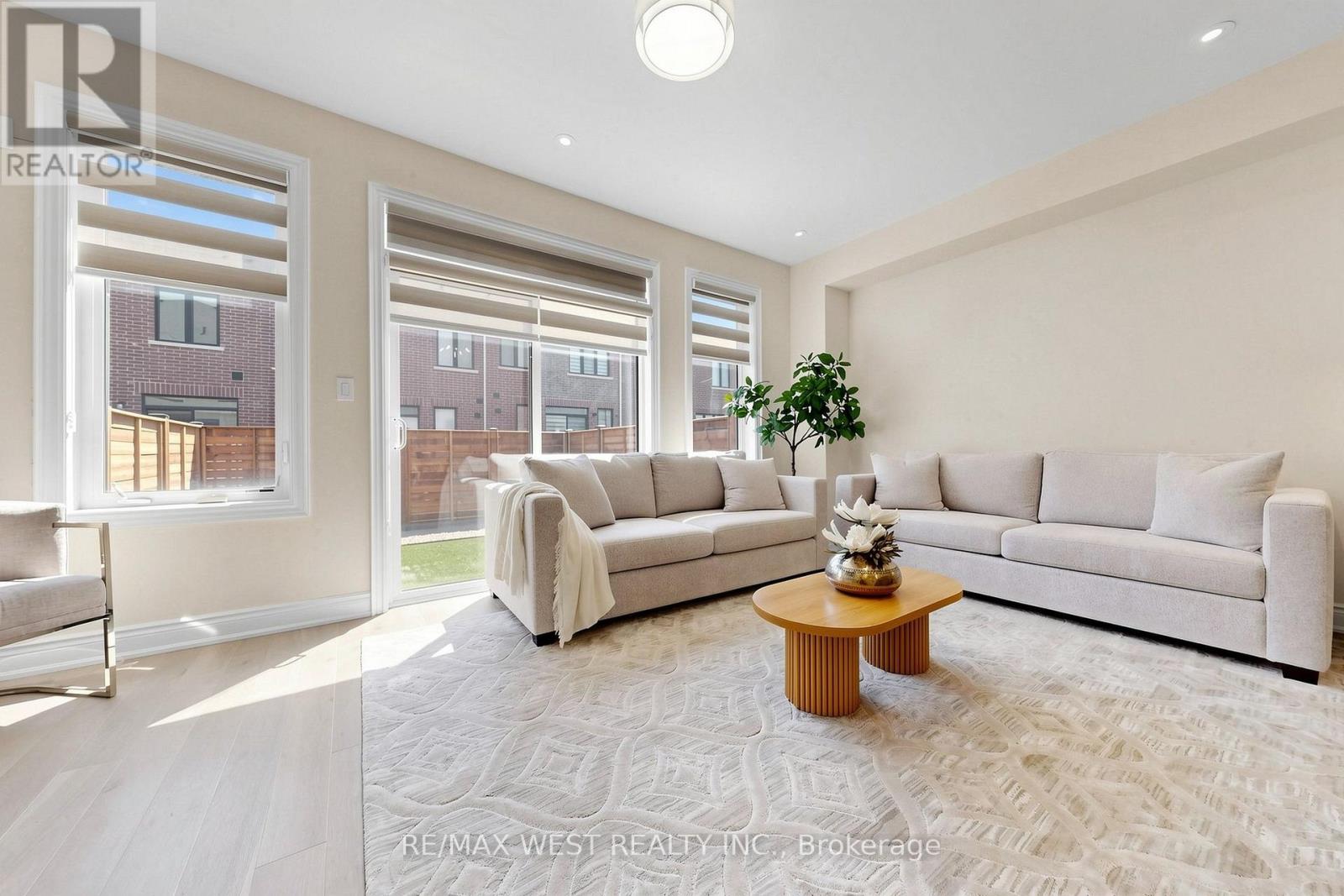 15 Kinloss Street, Vaughan, Ontario  L4H 5J6 - Photo 7 - N13691768