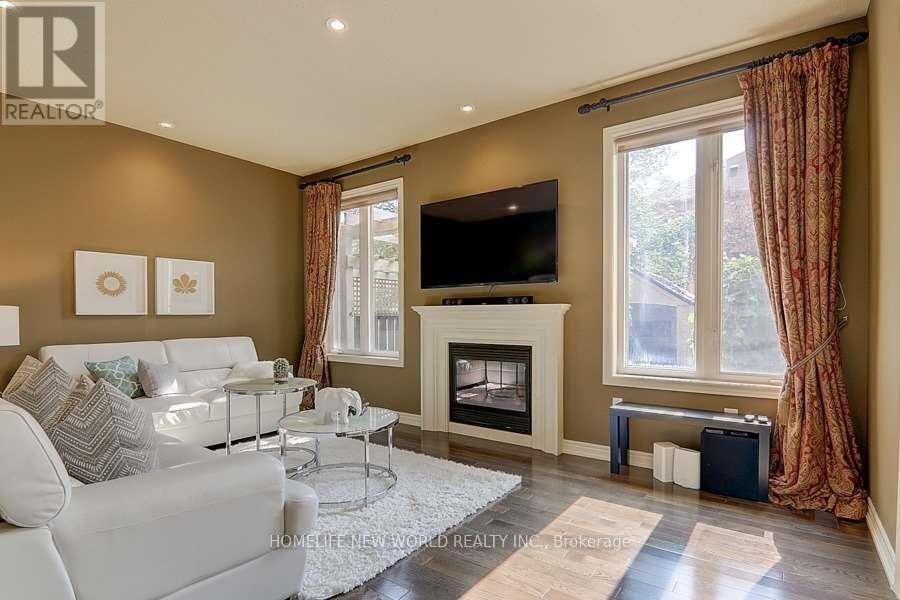 59 Albright Crescent, Richmond Hill, Ontario  L4E 4Z4 - Photo 8 - N13691808