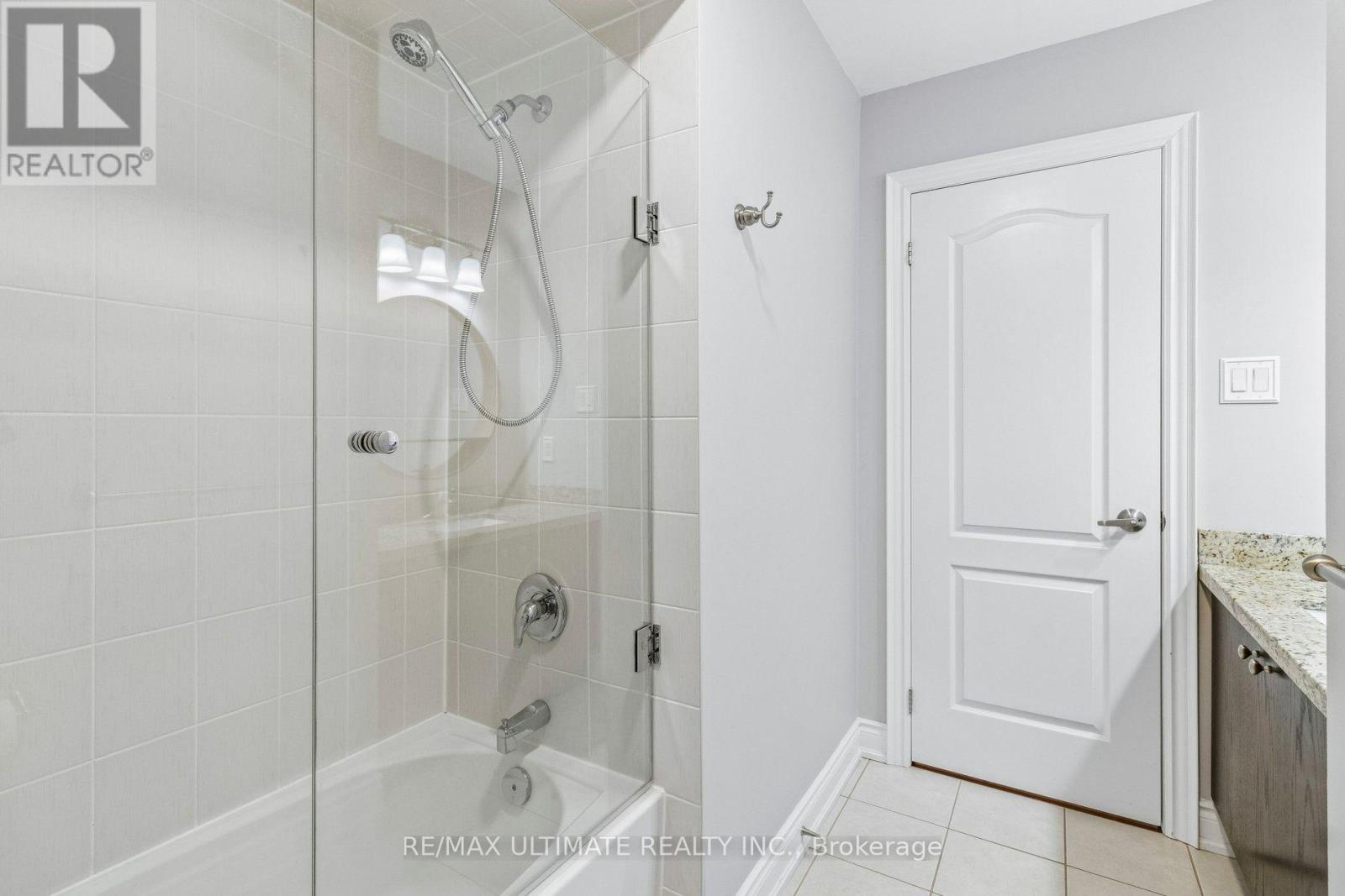 259 Wardlaw Place, Vaughan, Ontario  L4H 3J5 - Photo 34 - N13691864