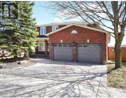 LOWER - 42 LENSMITH DRIVE, Aurora, Ontario