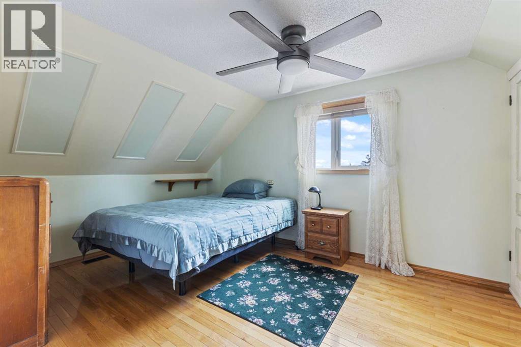 717 East Road, Standard, Alberta  T0J 3G0 - Photo 30 - A2282435
