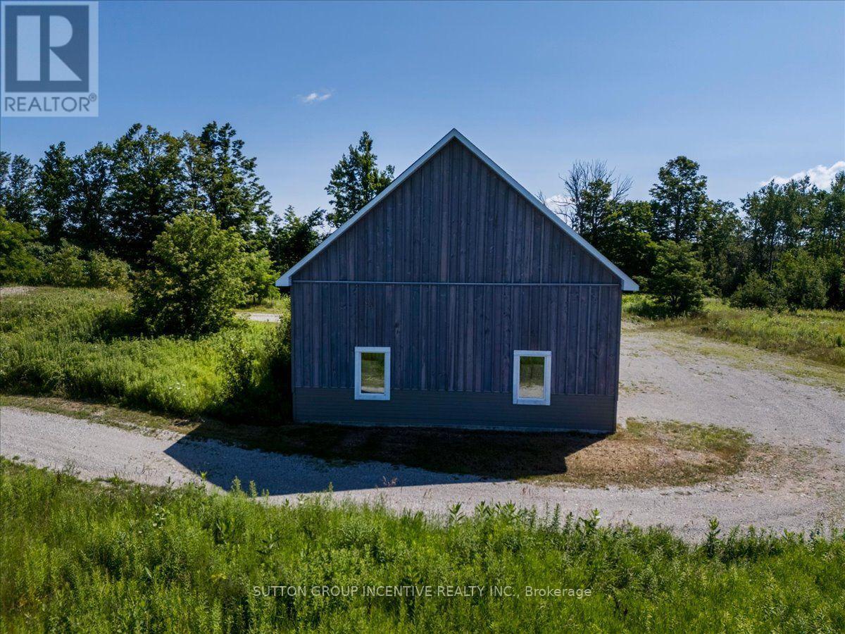209 15/16 Sideroad E, Oro-Medonte, Ontario  L0L 2E0 - Photo 7 - S13691732