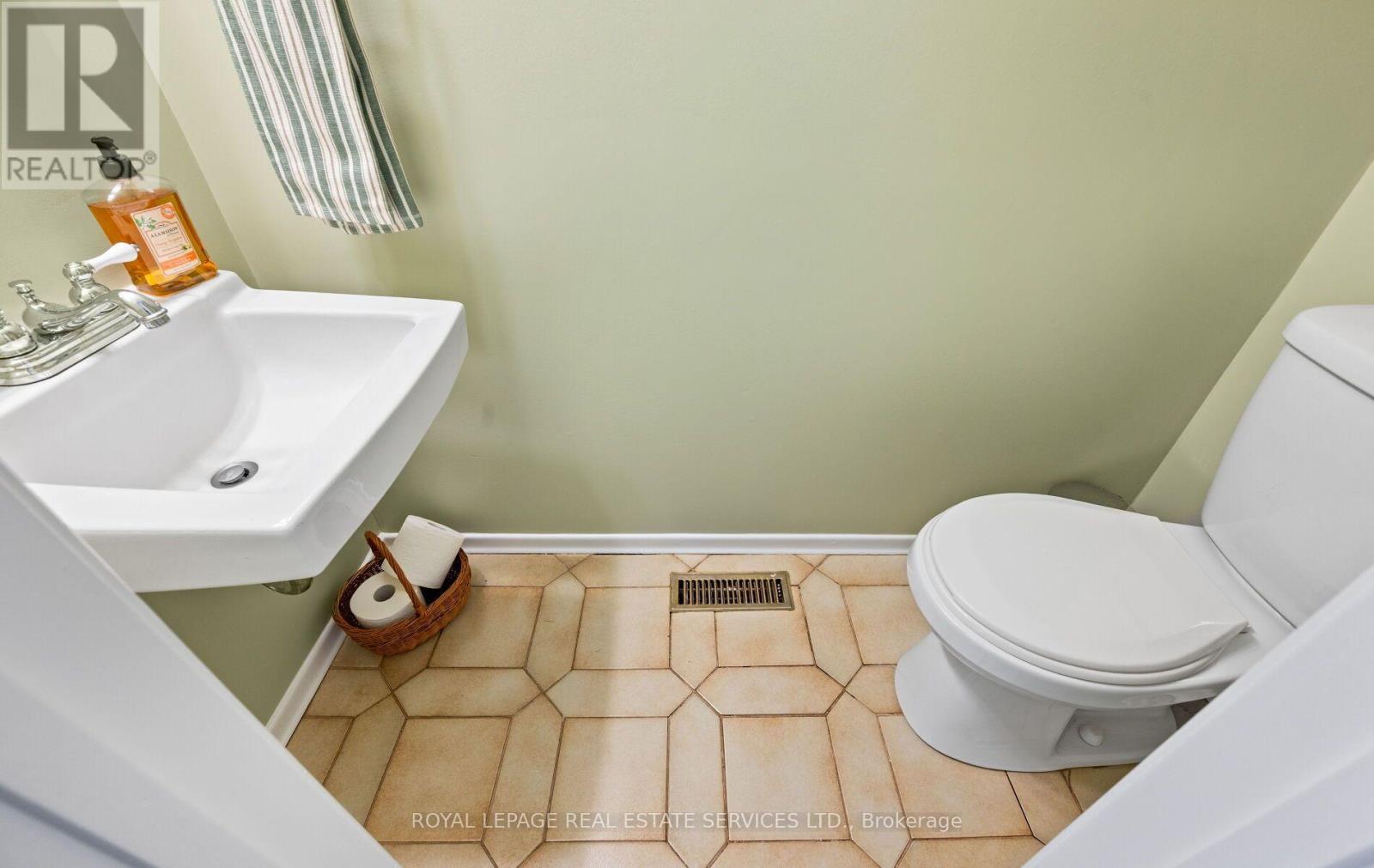 20 Glengrove Court, Brampton, Ontario  L6S 1Z3 - Photo 20 - W13691636