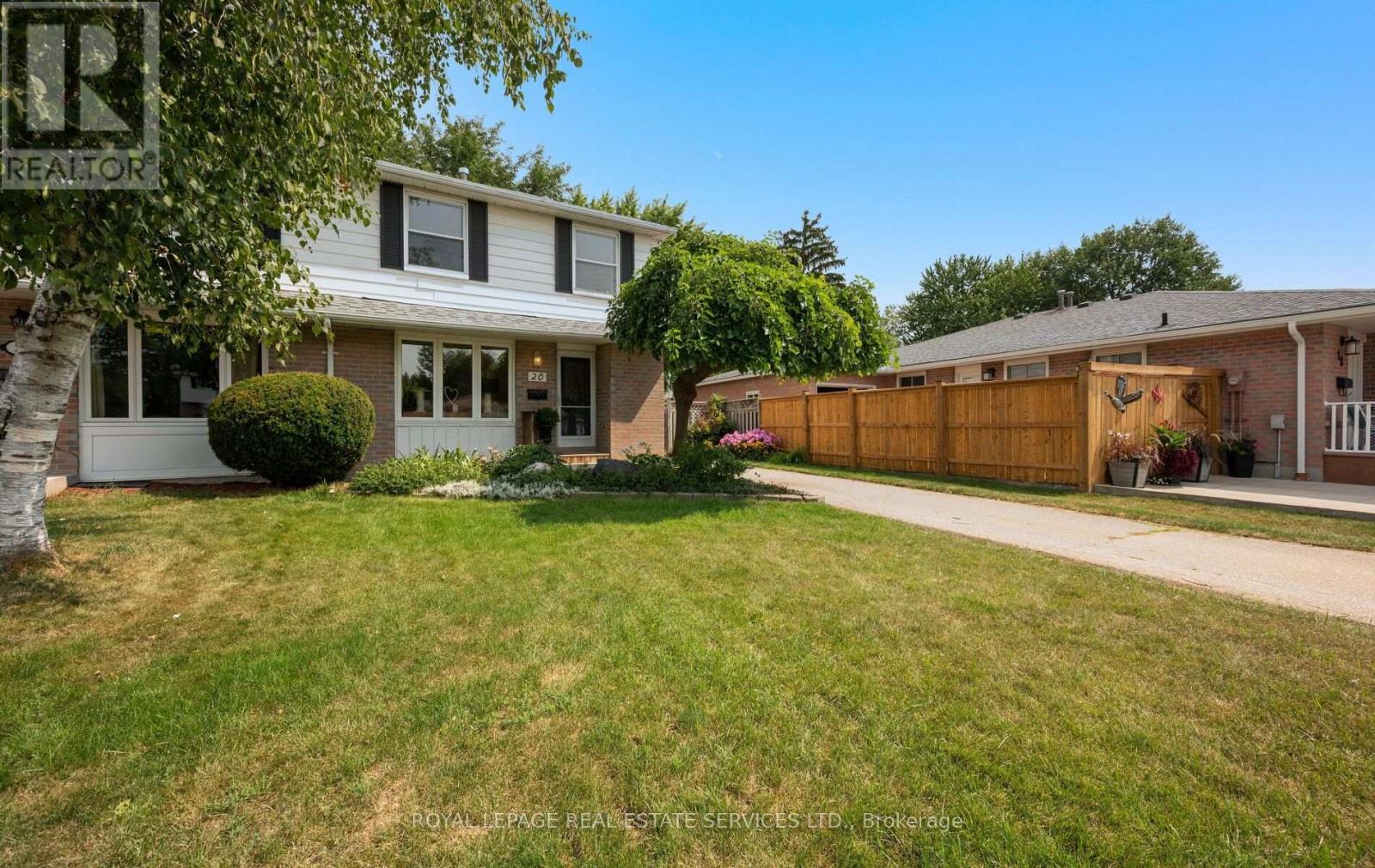 20 Glengrove Court, Brampton, Ontario  L6S 1Z3 - Photo 3 - W13691636