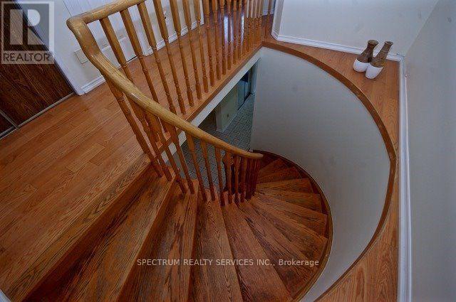 518 Galaxy Court, Mississauga, Ontario  L5R 2R2 - Photo 11 - W13691654