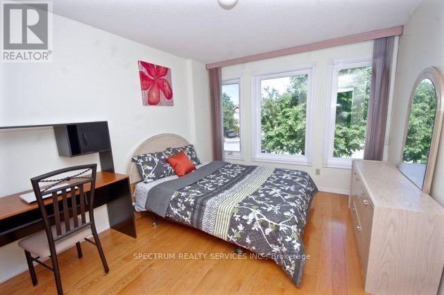 518 Galaxy Court, Mississauga, Ontario  L5R 2R2 - Photo 13 - W13691654