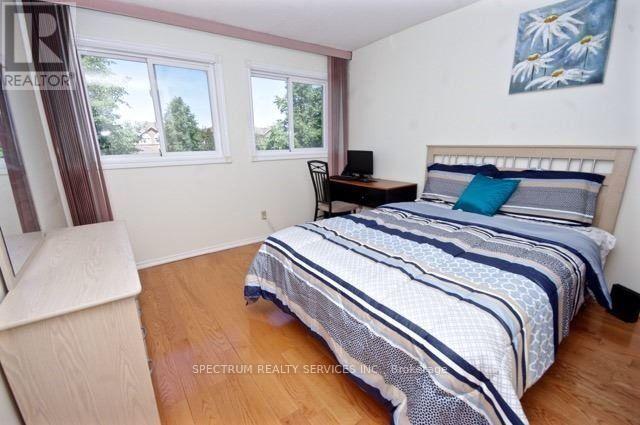 518 Galaxy Court, Mississauga, Ontario  L5R 2R2 - Photo 9 - W13691654