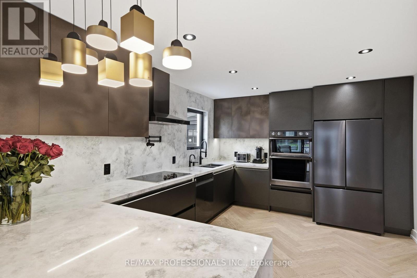 3328 Riverspray Crescent, Mississauga, Ontario  L4Y 3M4 - Photo 10 - W13691660
