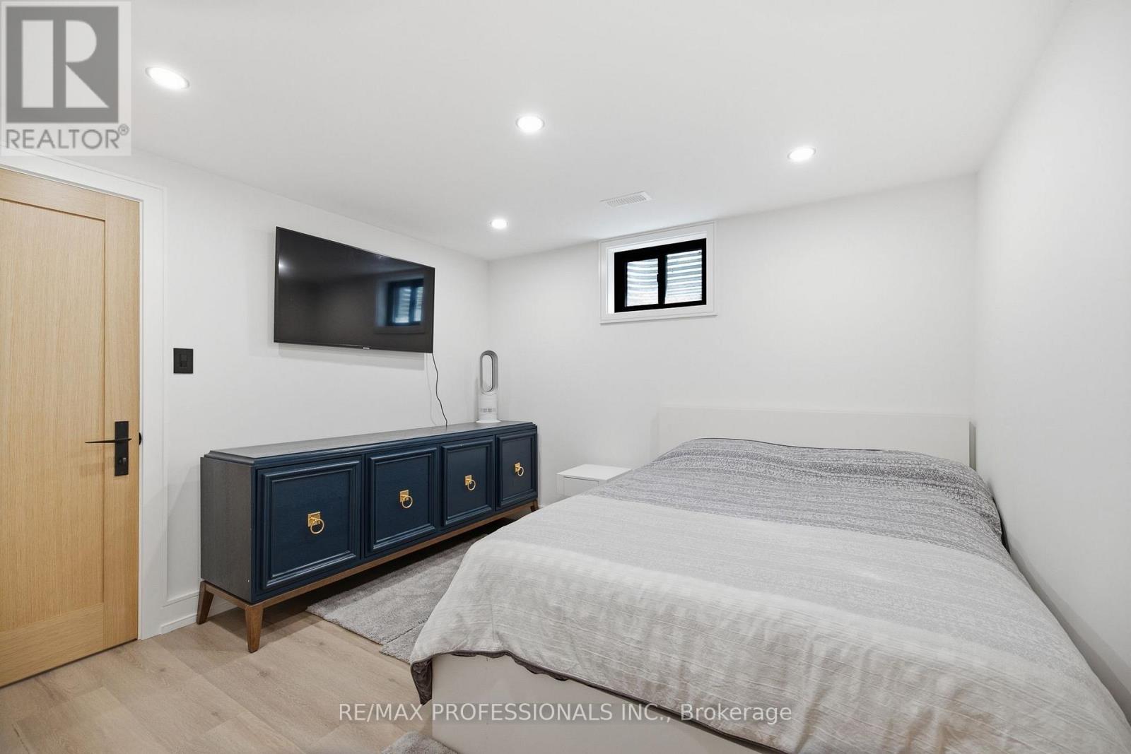 3328 Riverspray Crescent, Mississauga, Ontario  L4Y 3M4 - Photo 34 - W13691660