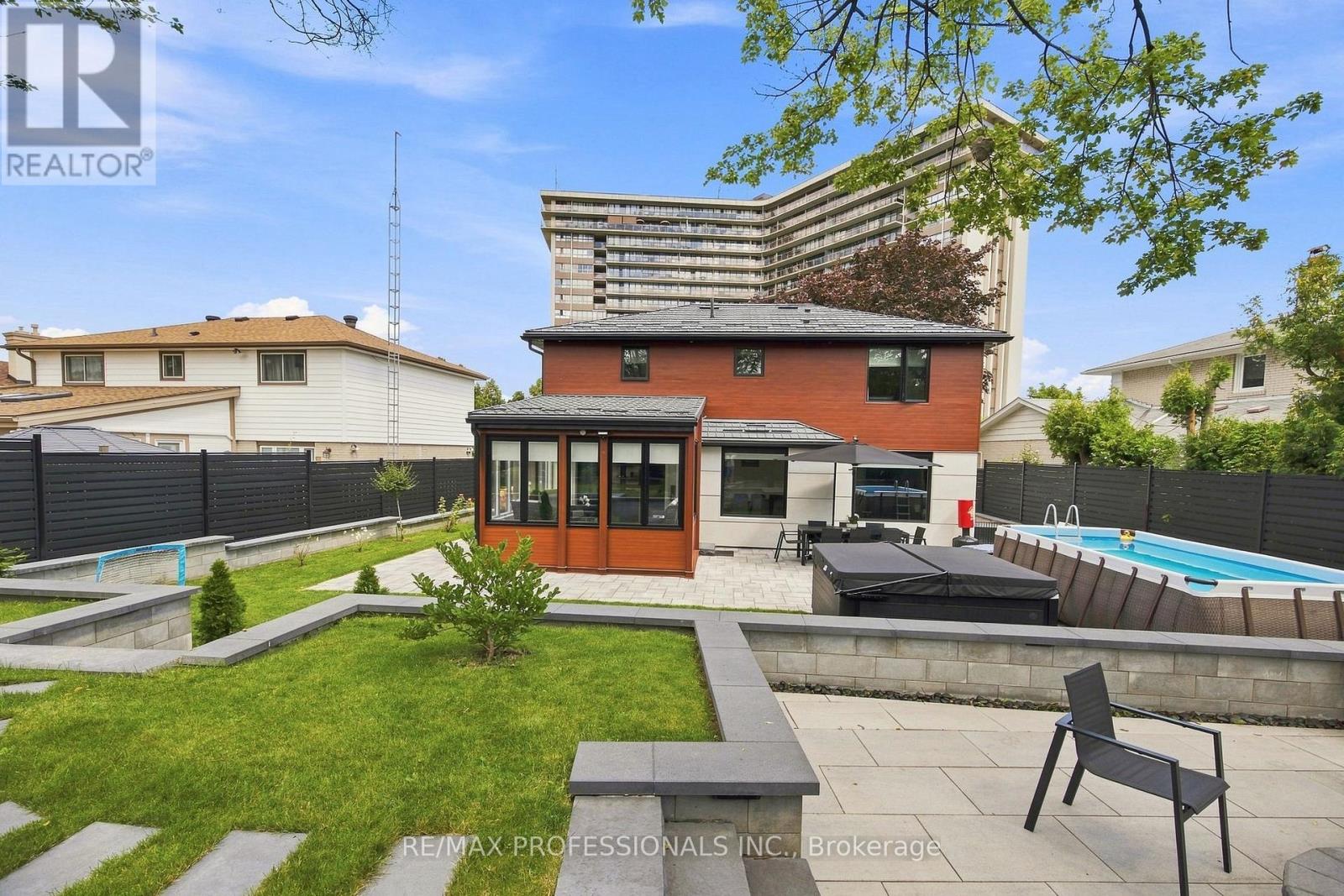 3328 Riverspray Crescent, Mississauga, Ontario  L4Y 3M4 - Photo 38 - W13691660