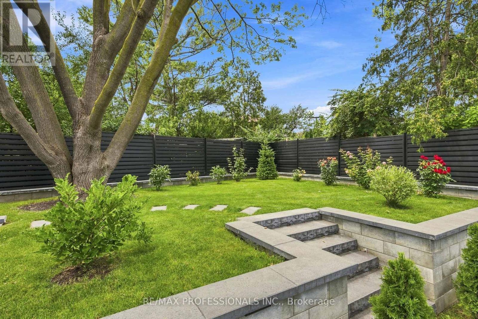3328 Riverspray Crescent, Mississauga, Ontario  L4Y 3M4 - Photo 41 - W13691660