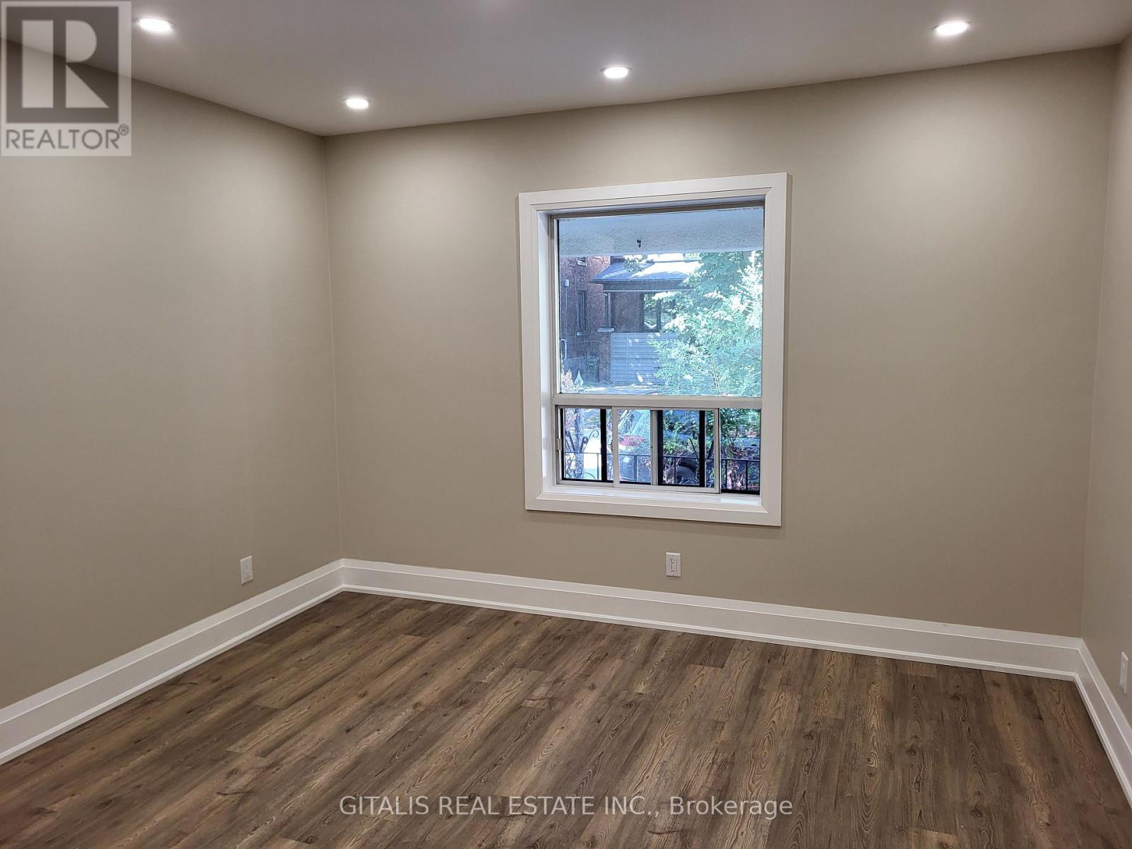 Main Floor - 195 Oakmount Road N, Toronto, Ontario  M6P 2N1 - Photo 4 - W13691690