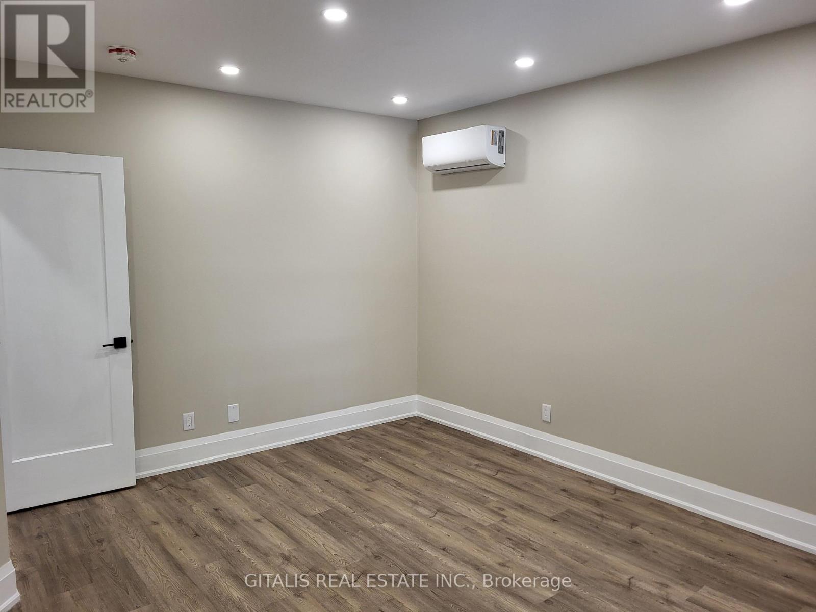 Main Floor - 195 Oakmount Road N, Toronto, Ontario  M6P 2N1 - Photo 5 - W13691690