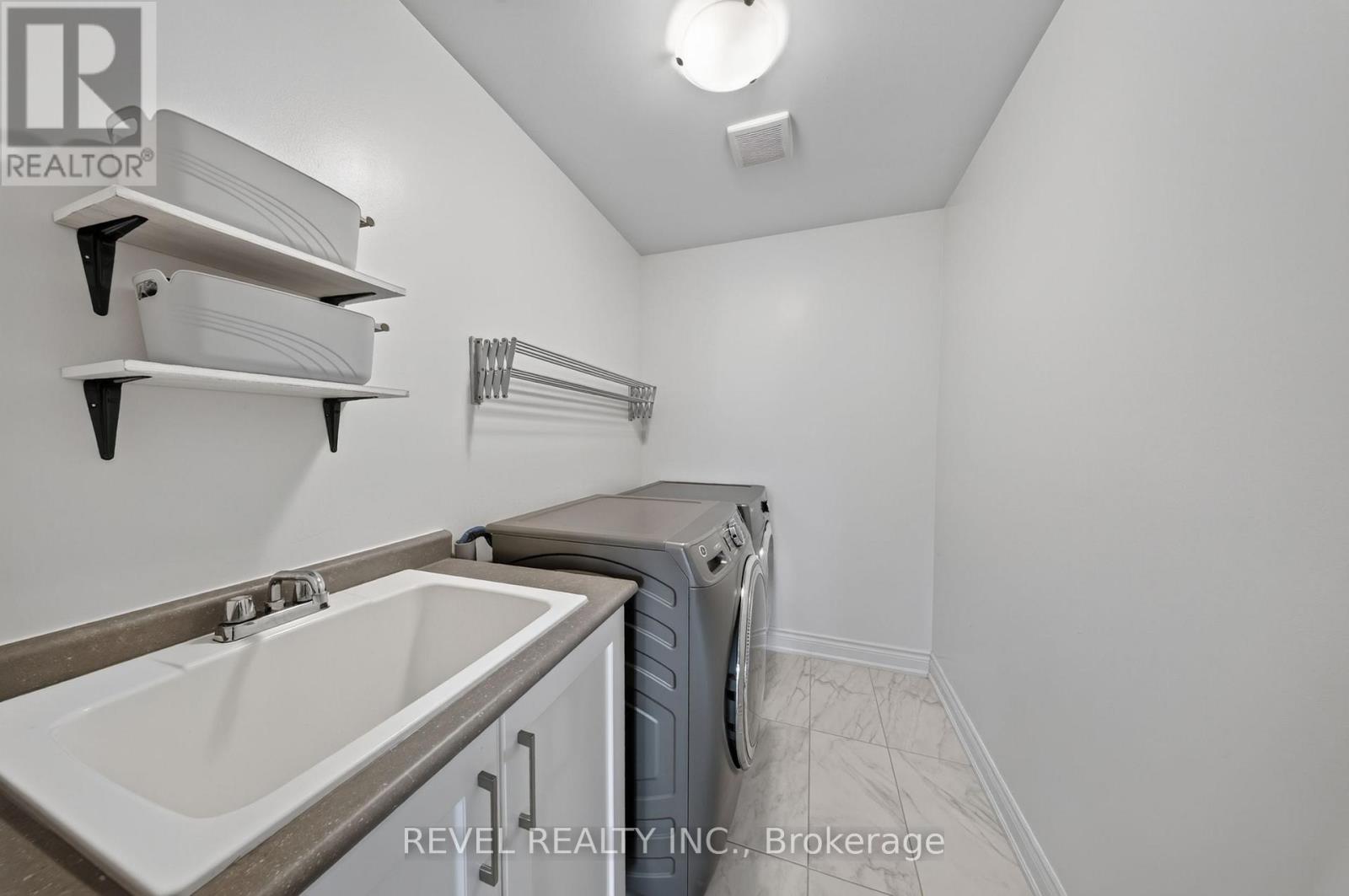 455 Ramsey Place, Milton, Ontario  L9E 1J6 - Photo 15 - W13691696