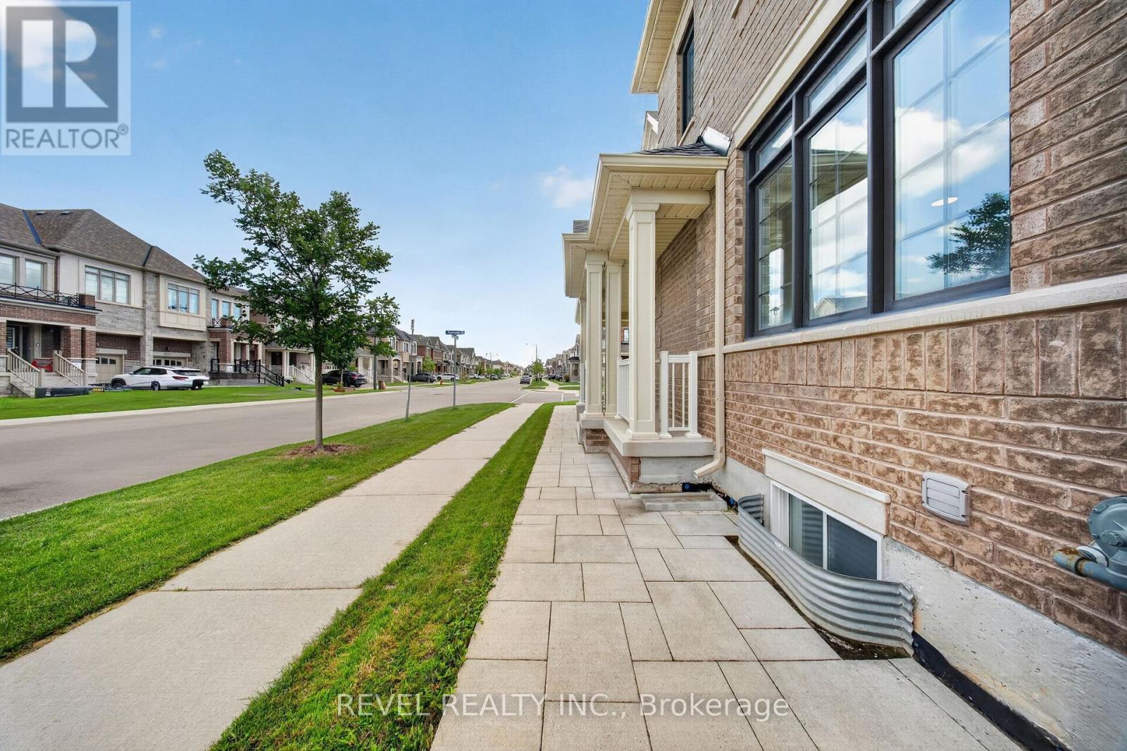 455 Ramsey Place, Milton, Ontario  L9E 1J6 - Photo 47 - W13691696