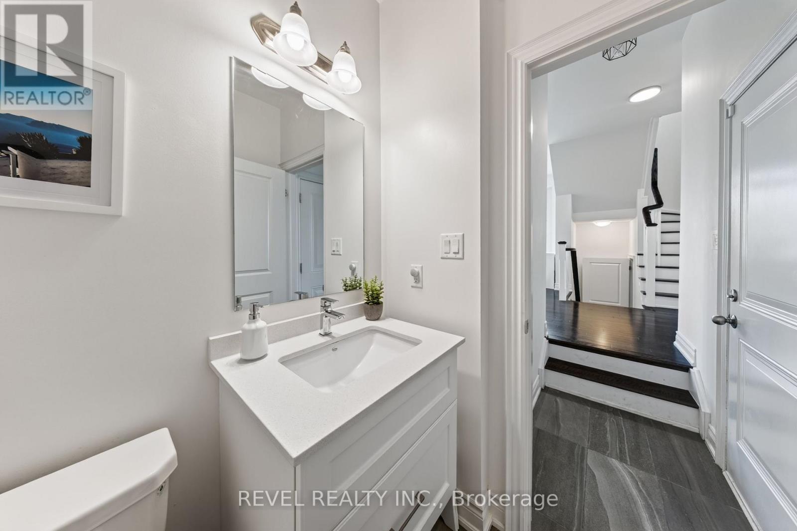 455 Ramsey Place, Milton, Ontario  L9E 1J6 - Photo 6 - W13691696