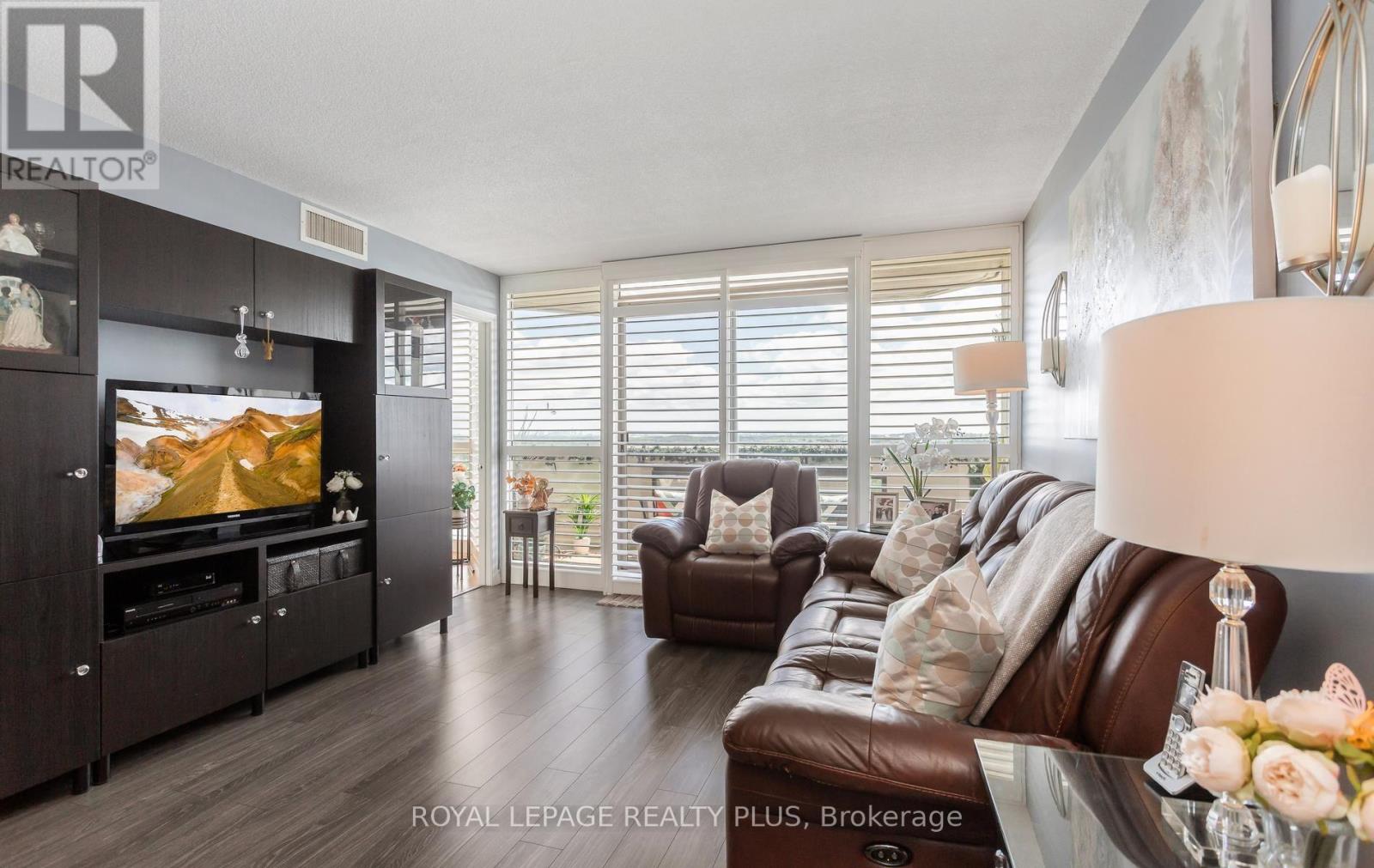1610 - 20 Mcfarlane Drive, Halton Hills, Ontario  L7G 5J8 - Photo 12 - W13691718