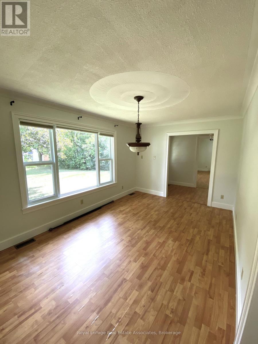 11674 Fifth Line, Halton Hills, Ontario  L0P 1H0 - Photo 12 - W13691822