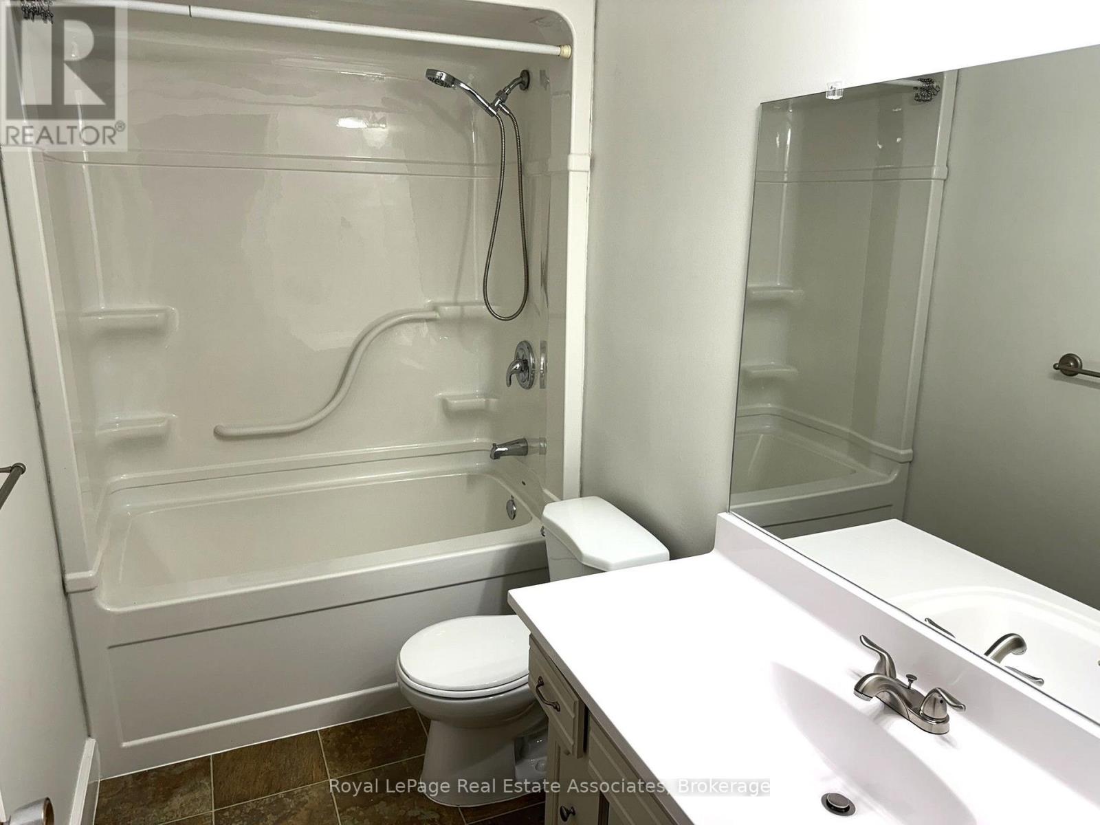 11674 Fifth Line, Halton Hills, Ontario  L0P 1H0 - Photo 16 - W13691822
