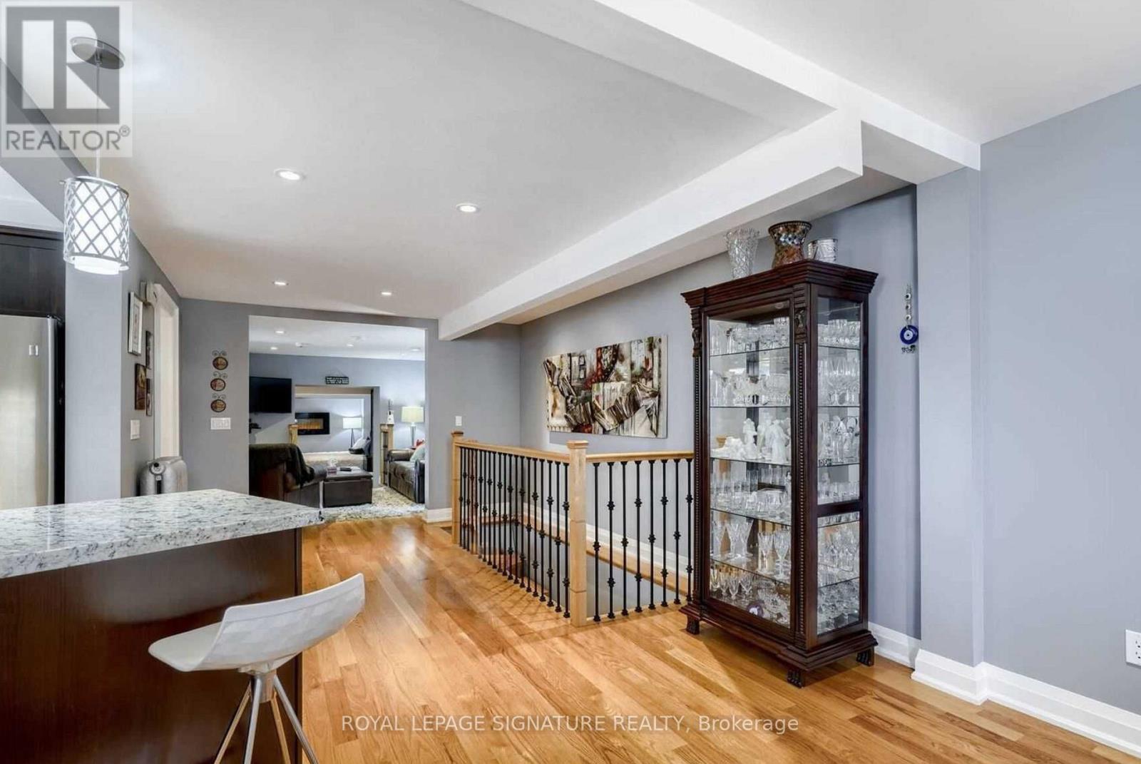 23 Abbs Street, Toronto, Ontario  M6K 1M5 - Photo 5 - W13691824