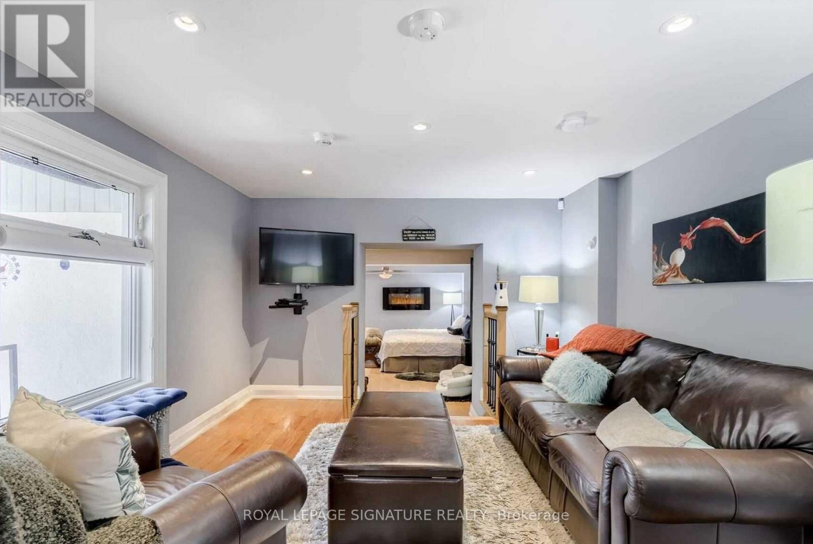 23 Abbs Street, Toronto, Ontario  M6K 1M5 - Photo 7 - W13691824