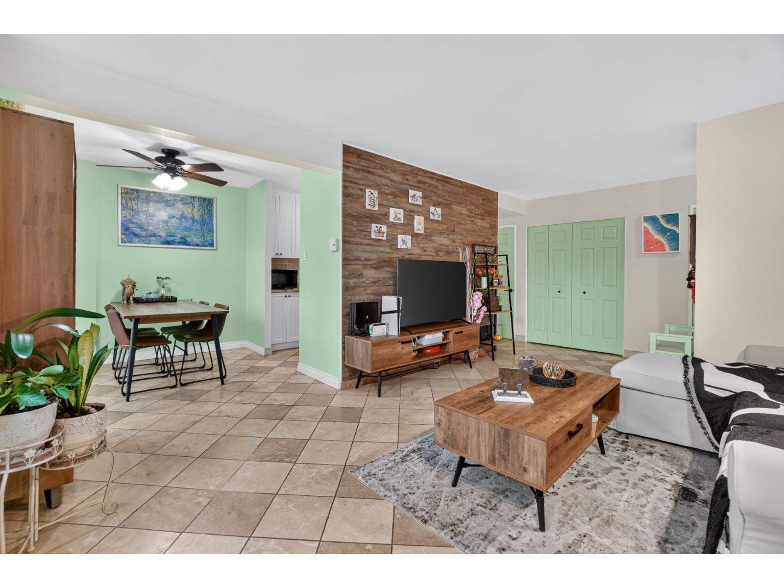 2525 Av. Aumont|#303 Brossard Quebec Canada H4Z3P3 1