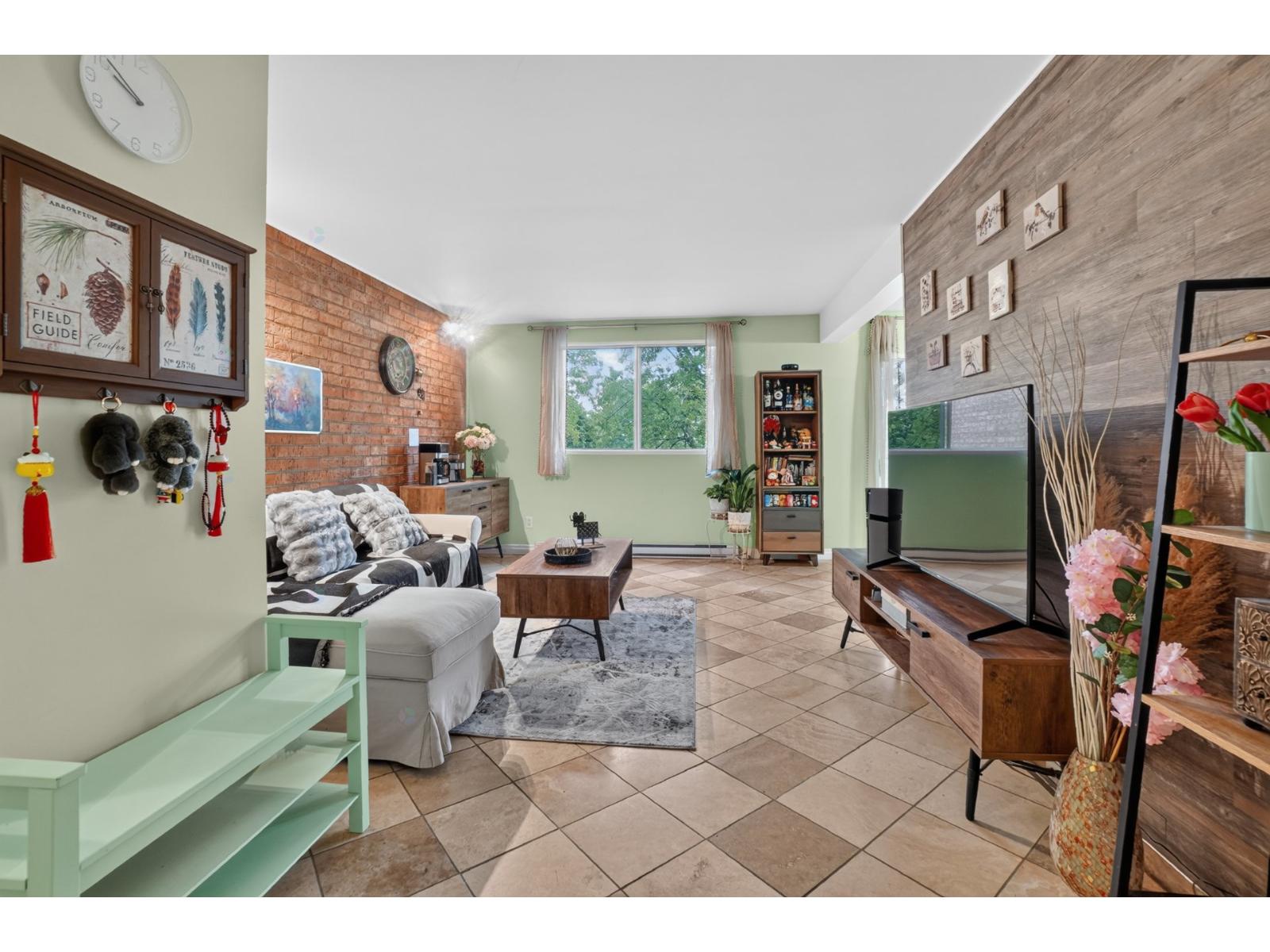 2525 Av. Aumont|#303 Brossard Quebec Canada H4Z3P3 3