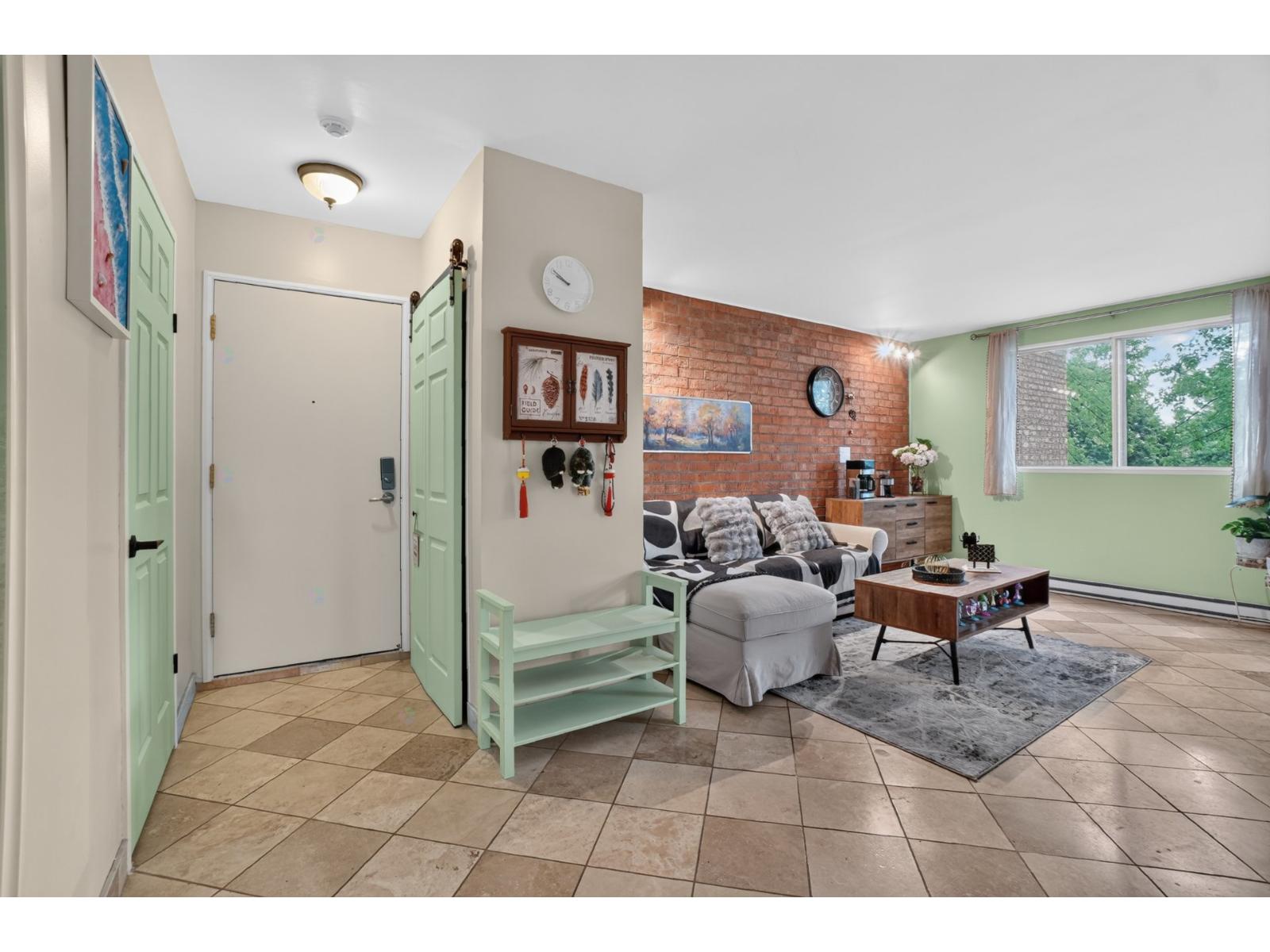 2525 Av. Aumont|#303 Brossard Quebec Canada H4Z3P3 5