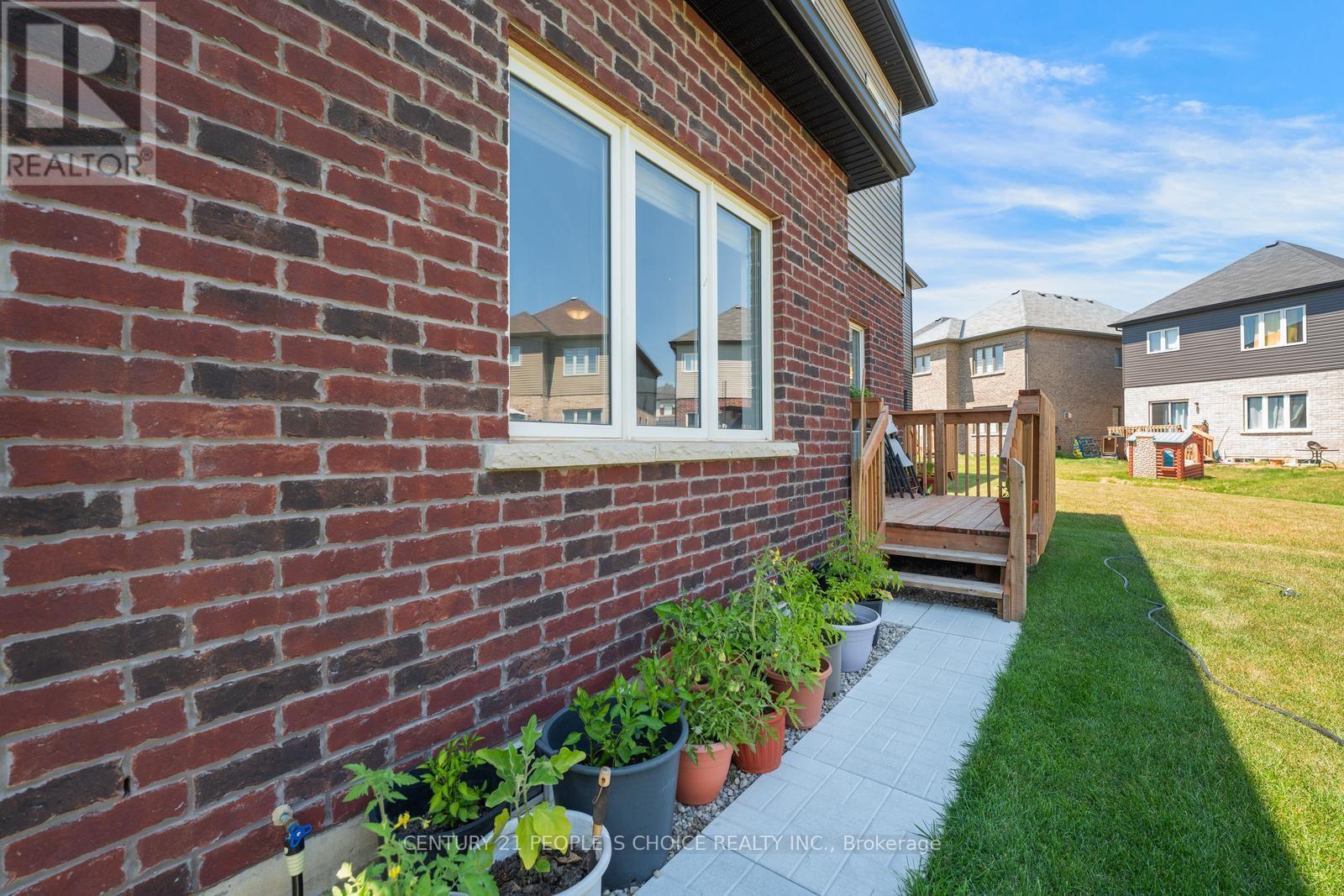 8 Ingalls Avenue, Brantford, Ontario  N3V 0B7 - Photo 48 - X13691710