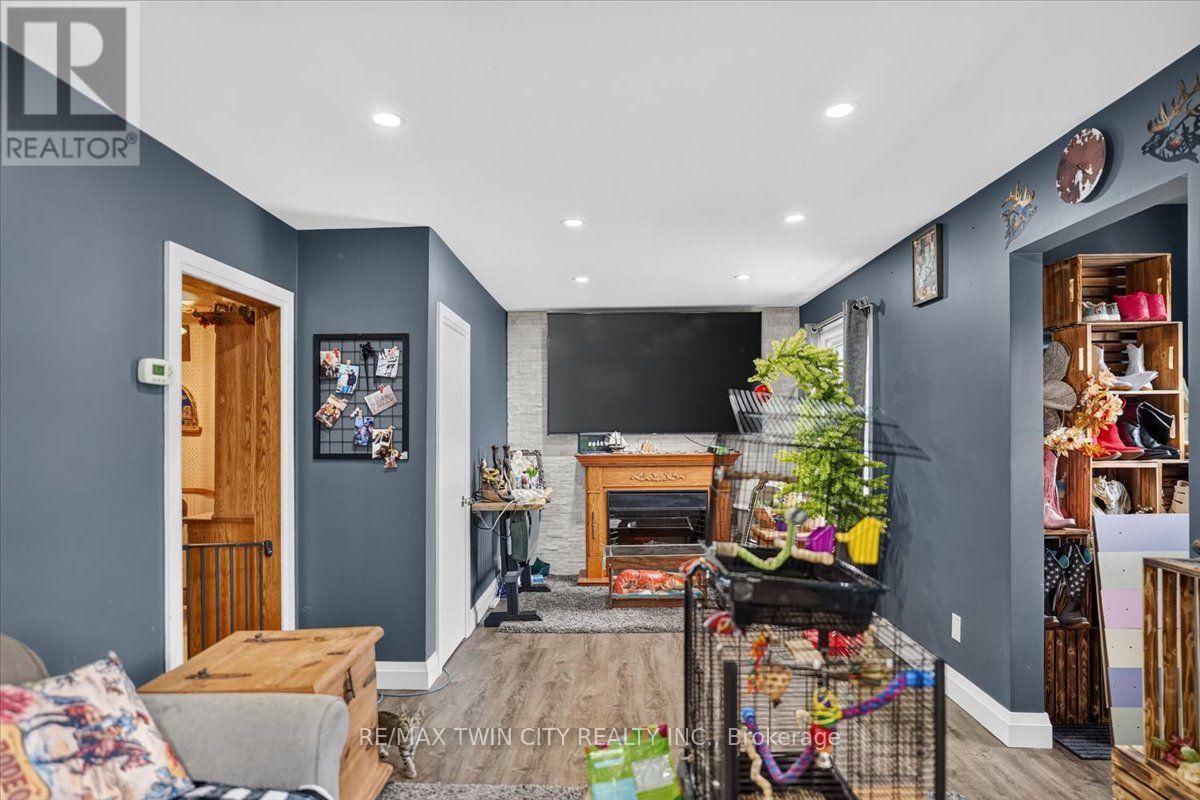 60 Park Road N, Brantford, Ontario  N3S 6T7 - Photo 3 - X13691792
