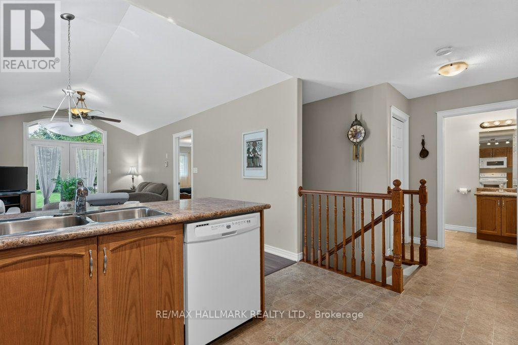 18 - 22 Jenny Crescent, West Lincoln, Ontario  L0R 2A0 - Photo 10 - X13691818