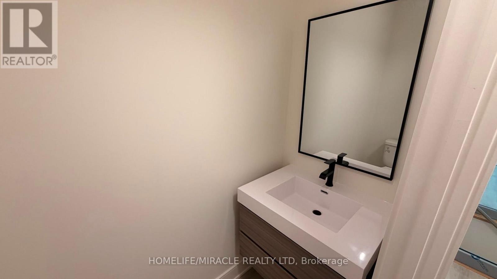 97 Everett Common, St. Catharines, Ontario  L2P 0H2 - Photo 12 - X13691866