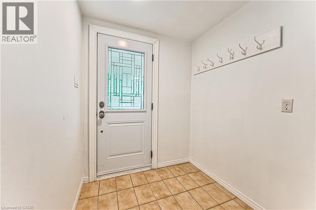 104 Springbank Crescent, Kitchener, Ontario  N2M 4P7 - Photo 6 - 40855692