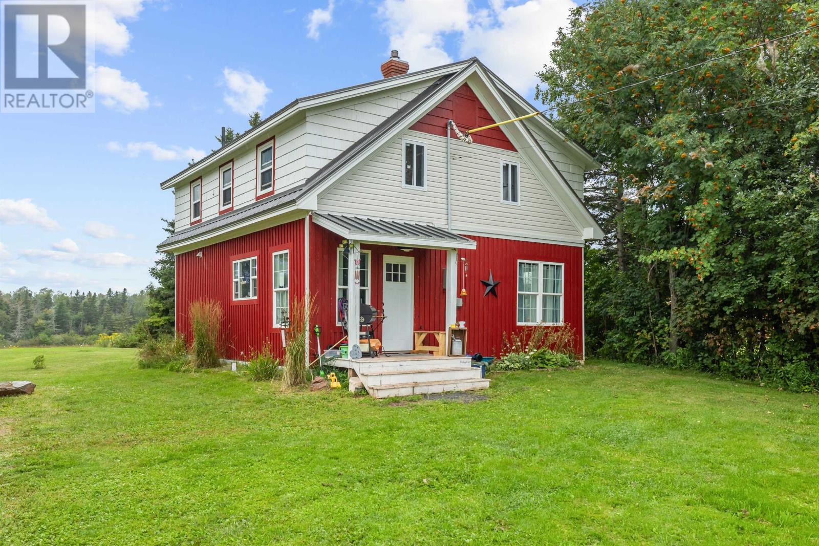 38365 Western Road, Bloomfield Corner, Prince Edward Island  C0B 1E0 - Photo 1 - 202621004